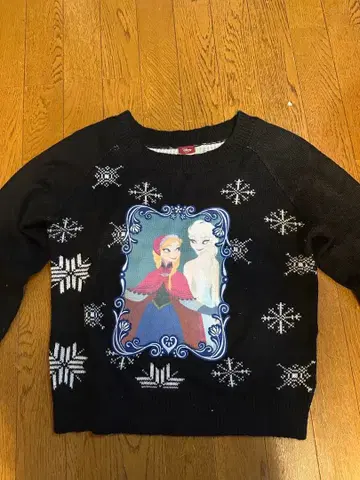 안나와 엘사 프린트 니트 스웨터 블랙