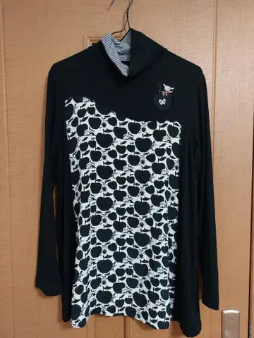 알베로베로 긴팔 상의