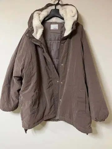 4L부터 5L 상당 오버 사이즈 모카 브라운 충전솜 마운틴 후드티