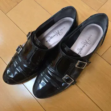 블랙 에나멜 로퍼 긴자 카네마츠