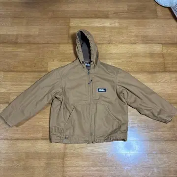 FIRST DOWN 후드 부착 마운틴 후드티 브라운