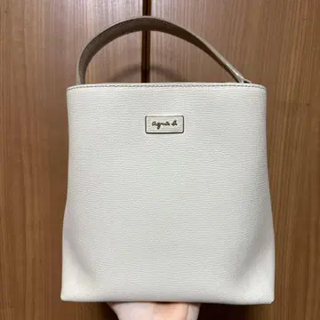 베이지 합성 피혁 숄더백