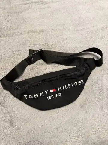 TOMMY HILFIGER 바디백 블랙