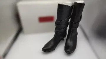 REGAL 리걸 악어 엠보싱 벨트 미들 부츠