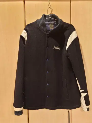 Whiz 네이비 바시티 자켓