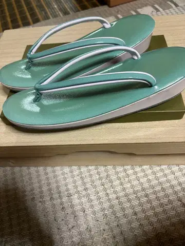 민트 그린 조리 합성수지제 플랫 밑창