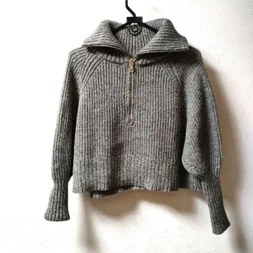 셀렉트 모카 그레이 라메 리브 하이넥 스웨터