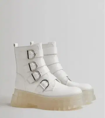 Bershka 통굽 부츠 러버 솔 화이트 36 사이즈 23cm