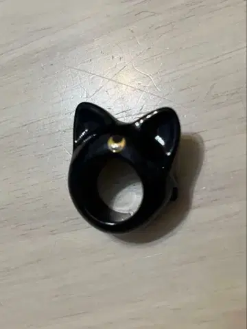 Q-pot 세일러문 루나 반지