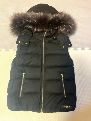 새상품급. TATRAS LUSERA 다운 자켓 블랙 퍼 02