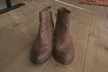 파드칼레 가죽 숏부츠 브라운 23cm