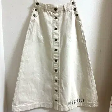 핑크하우스 빅 로고 프린트 버튼 달린 롱 스커트 아이보리