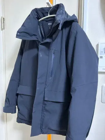 유니클로 네이비 다운 자켓 M 사이즈