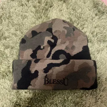 BlessU 카모플라쥬 니트 모자