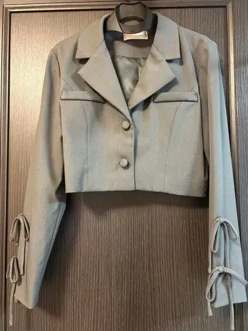 abc une face 자켓 그레이 숏 기장