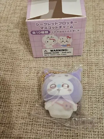 치이카와 x 산리오 캐릭터즈 시크릿 플로키 마스코트 참
