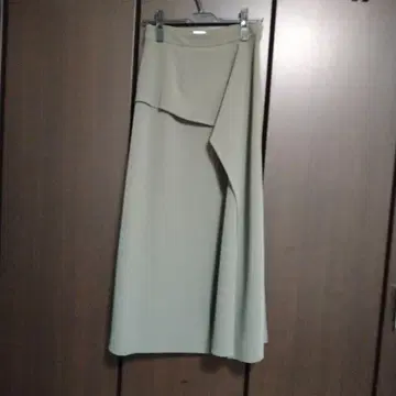 플레어 스커트 비대칭