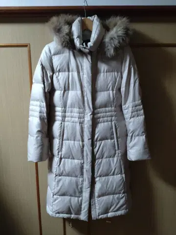 후드 부착 롱 다운 자켓