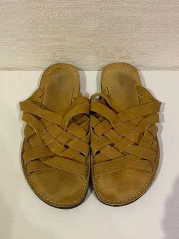 브라운 뜨개질 스트랩 샌들