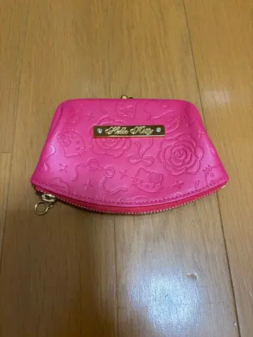 키티 가마구치 지갑, 하마노 가방 콜라보