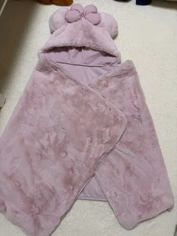 곰 귀 달린 후드 연보라색 랩