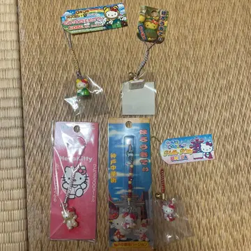 간사이 한정판 헬로키티 키링