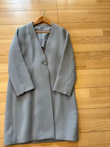 유니버설 랭귀지 블루 그레이 코트