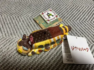 지브리 파크 고양이 버스 키링, 알파벳 타일