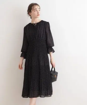 쿠튀르 브로치 COUTURE BROOCH 도트 무늬 롱 원피스