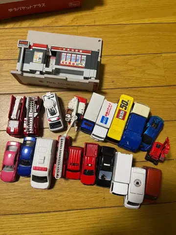 토미카 20개 파이어 스테이션 소방차 구급차 순찰차 등