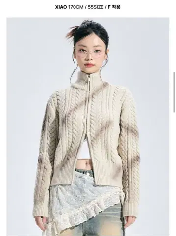 [ musinsa ] 베이지 케이블 짜임 니트 F 사이즈