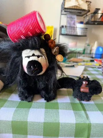 유니크한 블랙 동물 봉제 인형