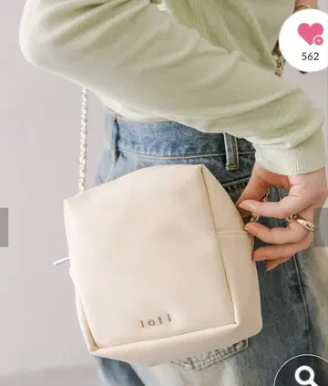 loti 스퀘어 체인 숄더백 아이보리