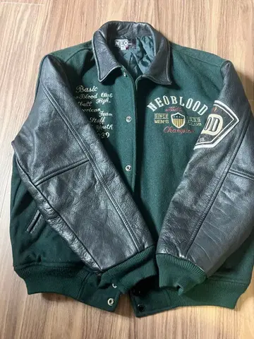 NFL x NEO-BLOOD 다크 그린 바시티 자켓