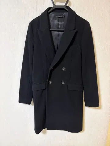 GOSTAR DE FUGA 더블 체스터 코트 블랙 새상품급