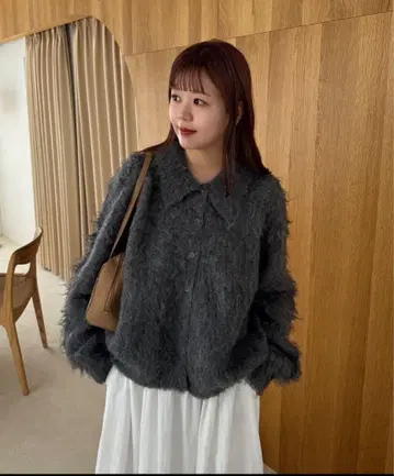 DISCOAT @akarichi_기획 샤기 카라 부착 가디건 다크 그레이