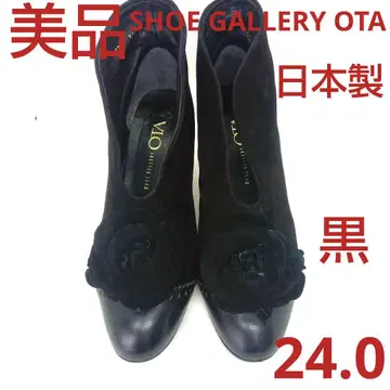 새상품급 블랙 스웨이드 가죽 플라워 장식 부티 일본제 고급 연말연시