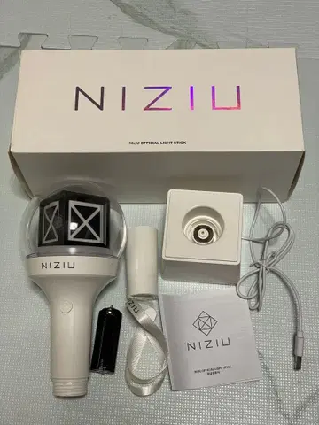 NIZIU 공식 라이트 스틱