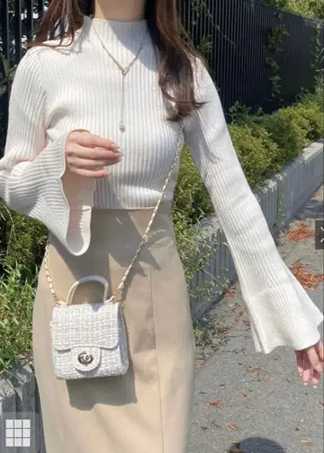 GRL(그레일) 모크넥 플레어 슬리브 리브 니트탑[k9209d]