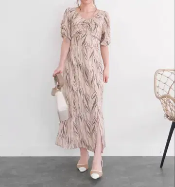 [ 미개봉 새상품 ] 립 서비스 백 벨트 개더 롱 원피스