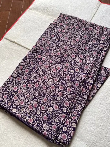 세탁 가능한 이중 기모노 보라색 바탕 꽃무늬 코몬