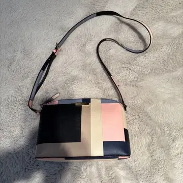 kate spade 기하학 패턴 숄더백