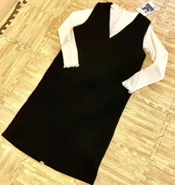 미사용 새상품 Lutique 블랙 원피스 화이트 상의 M 2점