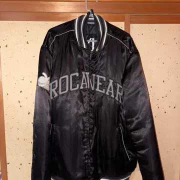 ROCAWEAR 블랙 자켓 XL