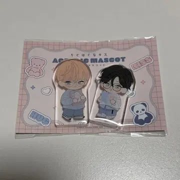 서로 맞지 않는 키스 아크릴 마스코트