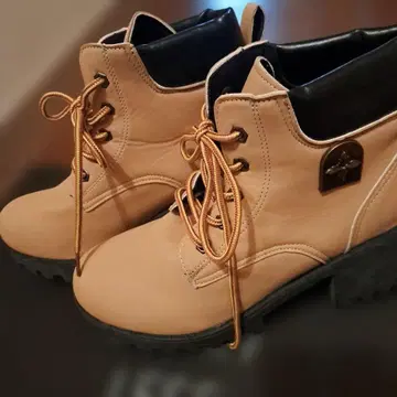베이지 하이컷 부츠 합성 피혁