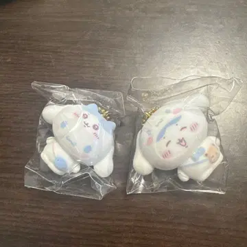 치이카와 산리오 시크릿 플로키 마스코트 참 하치와레 시나몬