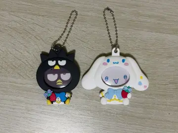 딸기 신문 50주년 디자인 키링