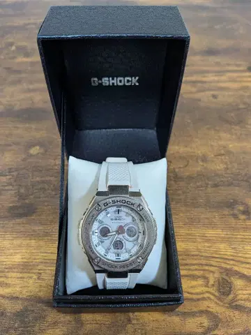 [G-SHOCK] GST-W310-1AJF 화이트 솔라 충전