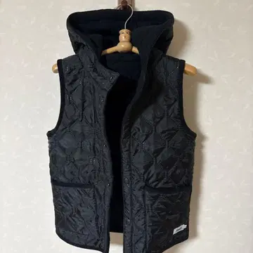 ARMEN 블랙 퀼팅 다운 베스트 사이즈 0